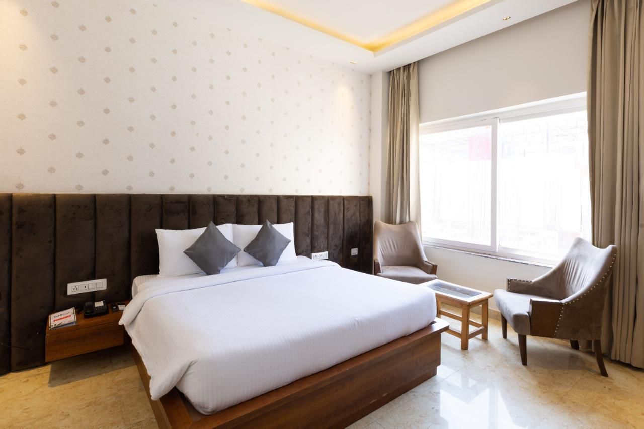 accommendation of yoga divineyogpeeth