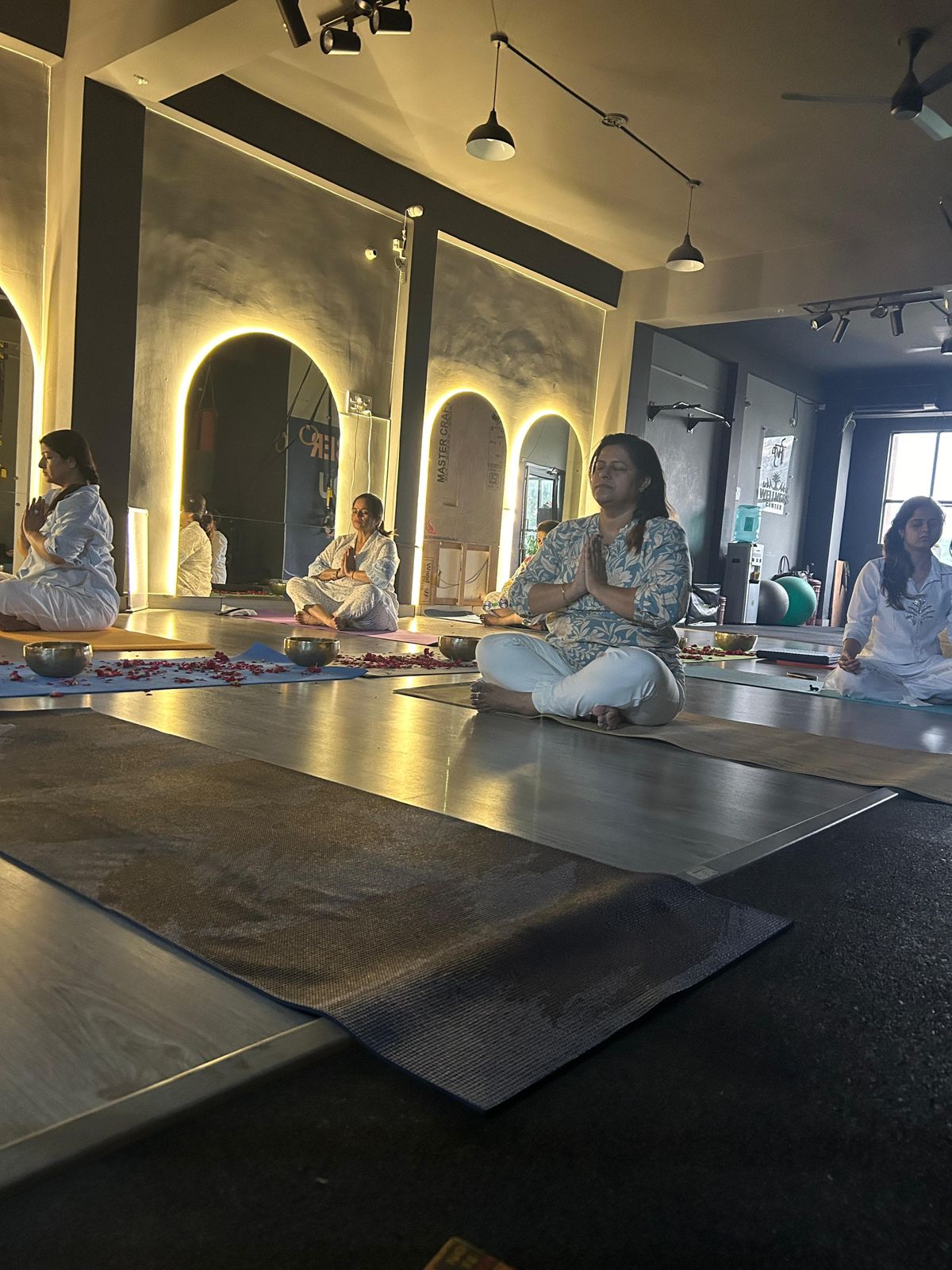 divineyogpeethgallery