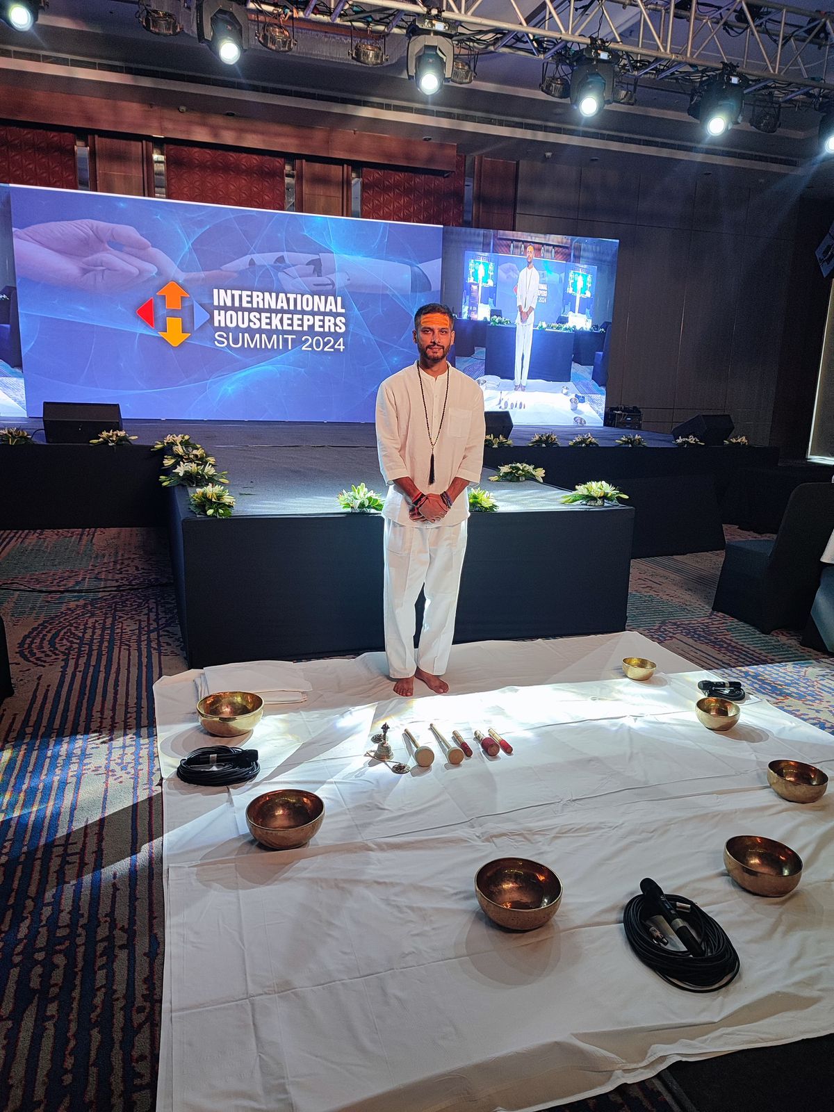 divineyogpeethgallery